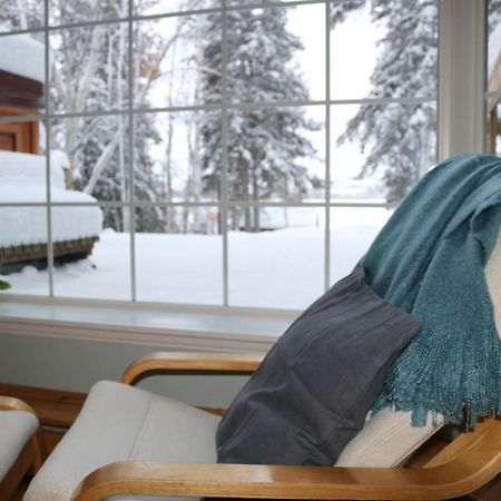 Great Slave Lakeside Bed & Breakfast Yellowknife Bagian luar foto