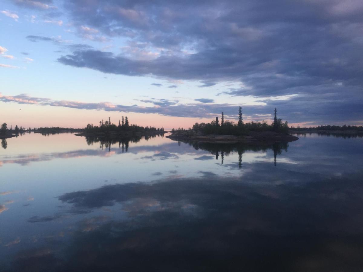 Great Slave Lakeside Bed & Breakfast Yellowknife Bagian luar foto